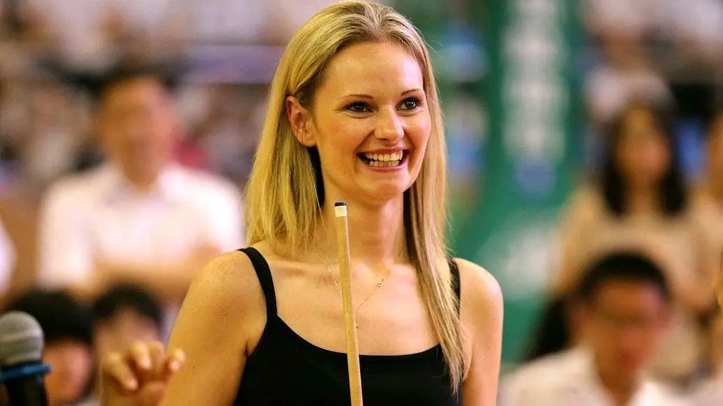 王雨晨与亚, 斯坦穆迪约, 些意外的