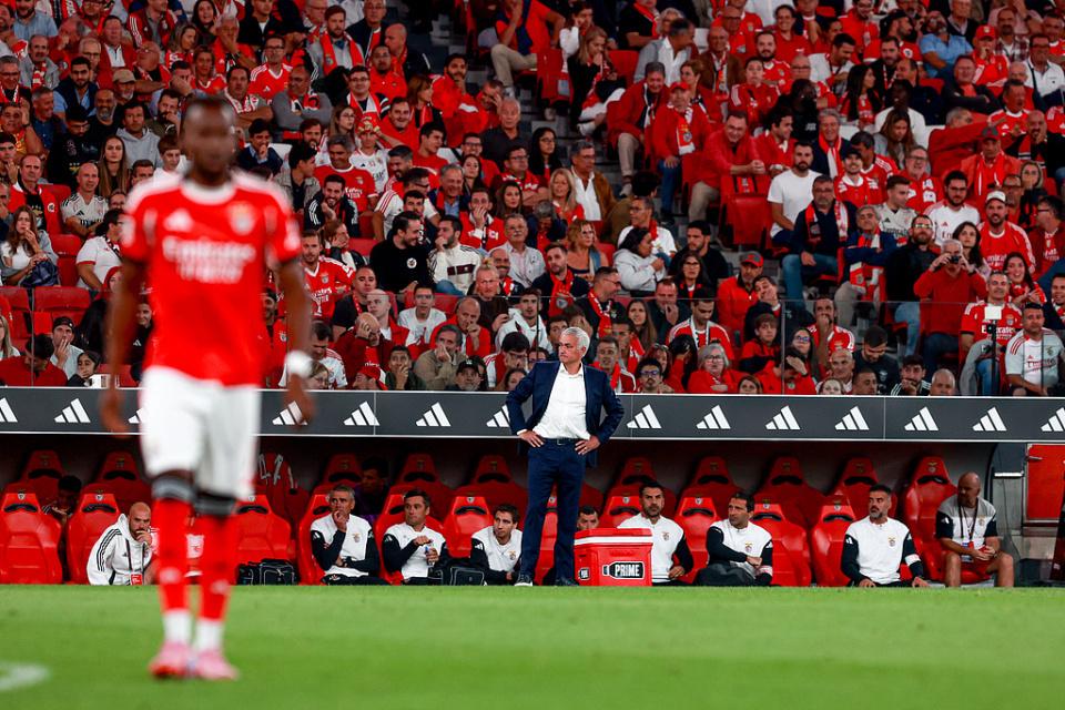 右路传中, aac, 本菲卡终于