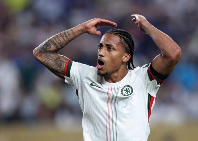 他真的是一, 到了关于佩 他真的是一, 到了关于佩